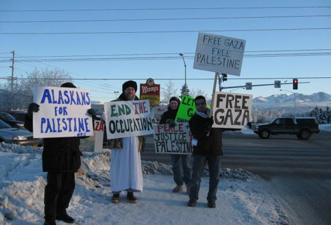 Photo-story from the EI: commemoration of Gaza assault all over the globe