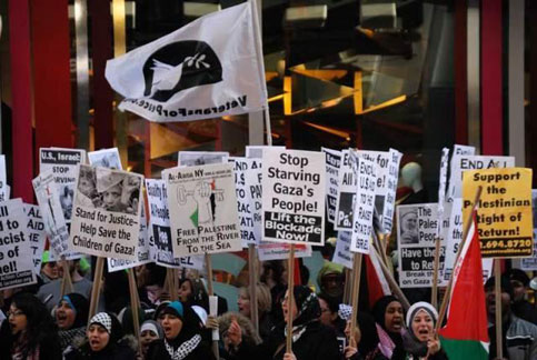 Photo-story from the EI: commemoration of Gaza assault all over the globe