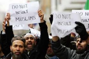 Danish Paper Apologizes to Muslims in Cartoon Row