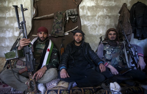 FP: Syrian Rebels in Turkey Overwhelmed, Suffering Gap with Leadership 
