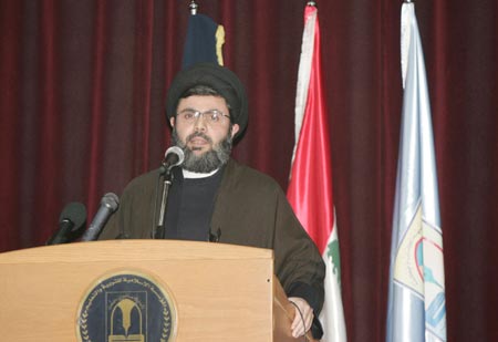 Photo Report: Ceremony to Honor School Girls under Auspices of Sayyed Safieddine 