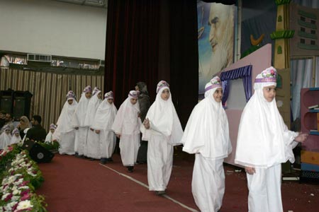 Photo Report: Ceremony to Honor School Girls under Auspices of Sayyed Safieddine 