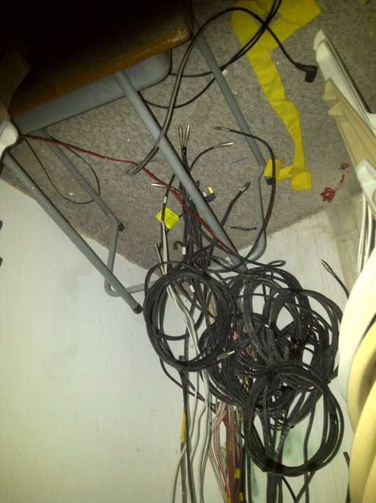 Bahraini Forces Vandalize Imam Sadeq Mosque 