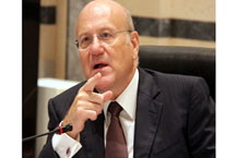 Lebanon Keen on Livelihood Issues, “Friends of Syria” Recognize Syrian National Council