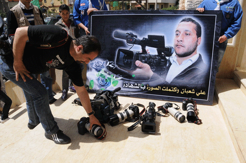Cameraman Shaaban Laid Rest, Hizbullah Takes Part in Funeral