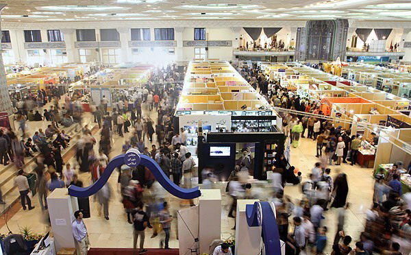 Iranian Culture Minister:
Proper Use of Books Can Make Islamic Awakening More Efficient