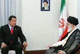 Sayyed Khamenei Urges Chavez to Boost Economic Ties 
