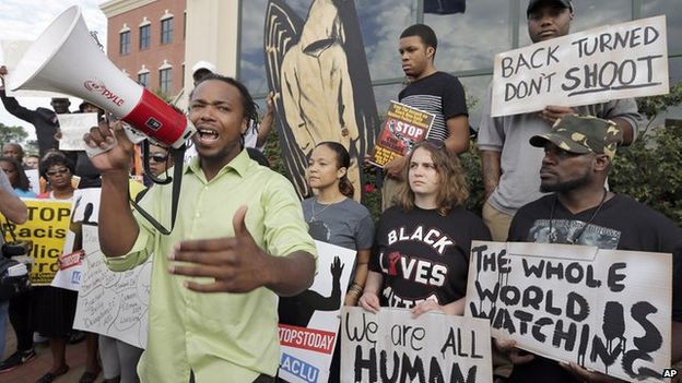 US Protesters Decry Police Killing of Black Man