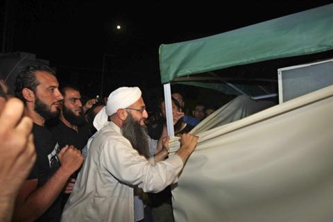Al-Assir Ends Sit-in, EDL, Wages To Be Resolved, Mikati Relieved 
