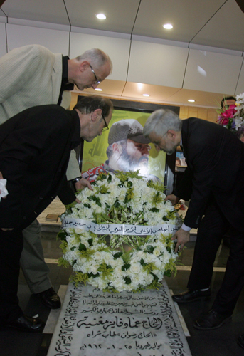 Jalili Visits Martyr Moghnieh Rest Place: Islamic Resistance Model for Entire World