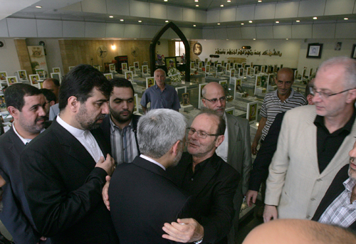 Jalili Visits Martyr Moghnieh Rest Place: Islamic Resistance Model for Entire World