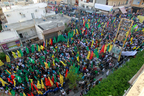 Photo-Report: Hundreds of Thousands Protest Anti-Islam Film -Tyr
