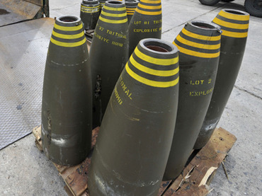 Lavrov Denies Russian-Made Cluster Bombs in Syria, Assures No Russian Arms on Syrian Plane 