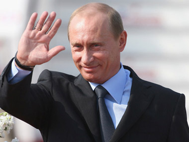 Putin: Only UNSC Sanctions to Restrict Russian Arms Sale 
