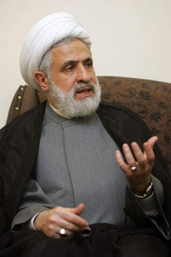 Sheikh Qassem: To Contact French, German Embassies on Insult of Prophet Mohammad