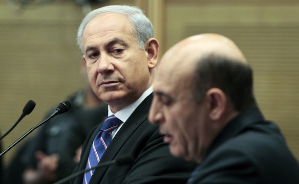 Mofaz Slams Bibi’s Obsession with Attacking Iran