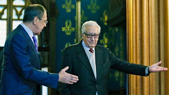 Lavrov Receives Ibrahimi: Al-Assad Not to Leave, Priority for Political Process, Still Chance for Solution