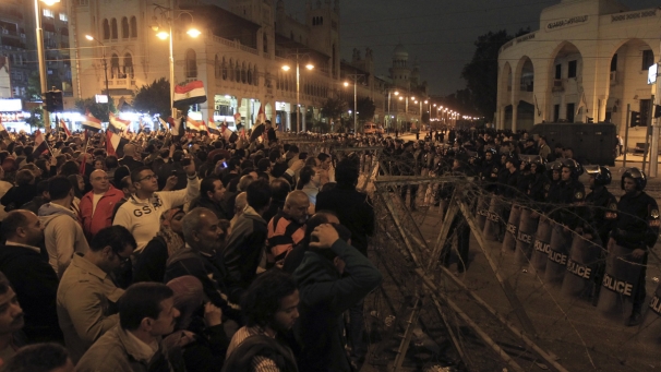 Egypt Descends into Security, Political Chaos