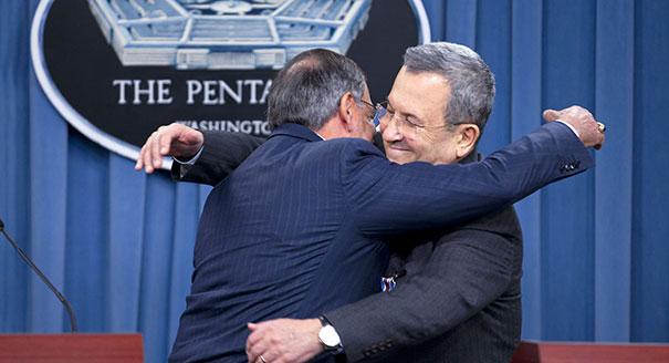Panetta Meets Barak, Reiterates US Commitment to 