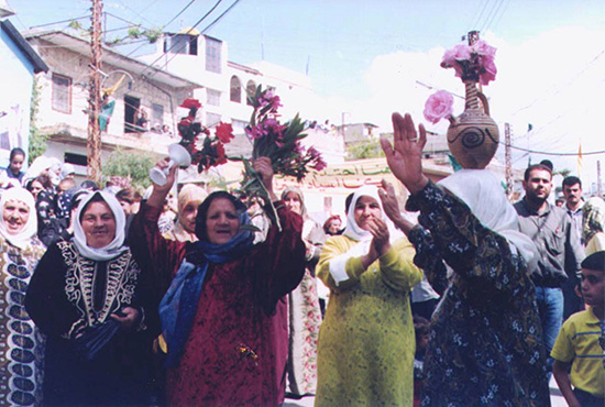 Photo Report-- The Year 2000: An Everlasting Joy