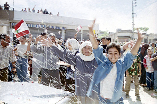 Photo Report-- The Year 2000: An Everlasting Joy