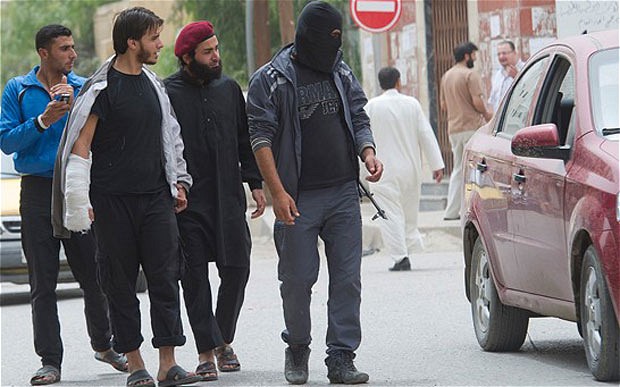 British Home Secretary: Extremists Use Syria as Training ground before Returning 