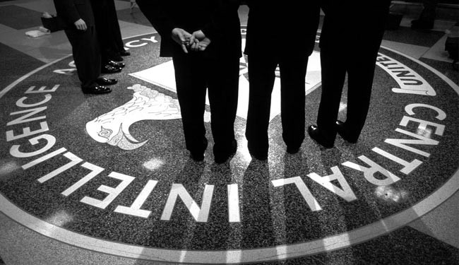 American CIA, FBI Operatives in Ukraine to Help Kiev 