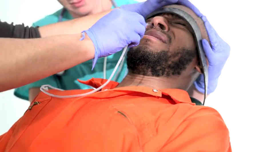 US Judge Orders End to Force-Feeding of Guantanamo Detainee