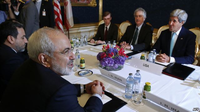 Iranain FM minister meets with his American counterpart during nuclear talks