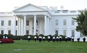 White House Fence-Jumper Had 800 Rounds of Ammo in Car
