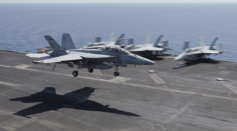 Obama Authorizes Airstrikes to Defend US-Trained Militants

