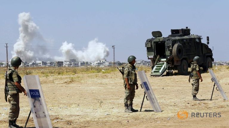 Turkey Deploys Additional Troops along Syria Border


