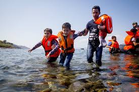 First Refugees Leave Greece to Brussels