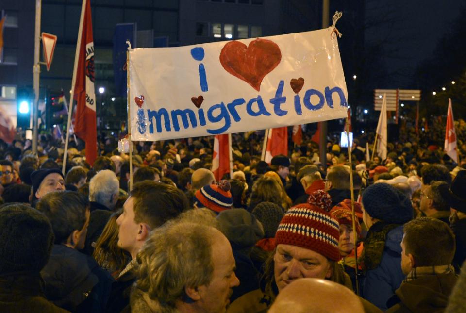 More than 30,000 Germans Protest against Anti-Islam Rallies More than 30,000 Germans Protest against Anti-Islam Rallies