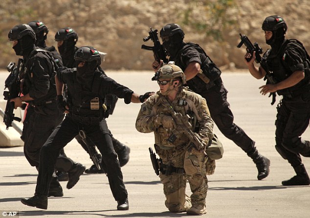 Pentagon: US Troops Training Syrian Militants could top 1,000 