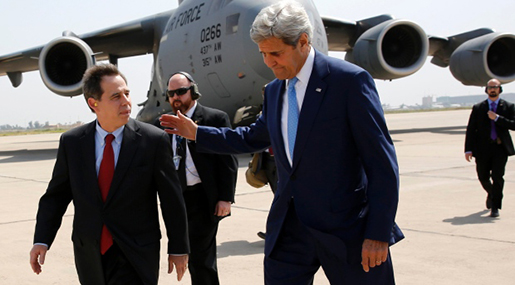 Kerry in Baghdad, Meets Top Officials

