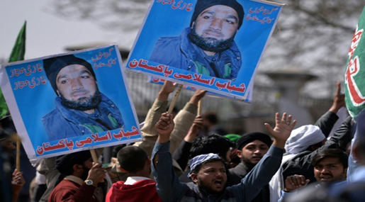 Pakistan on Alert as Governor's Assassin is Hanged