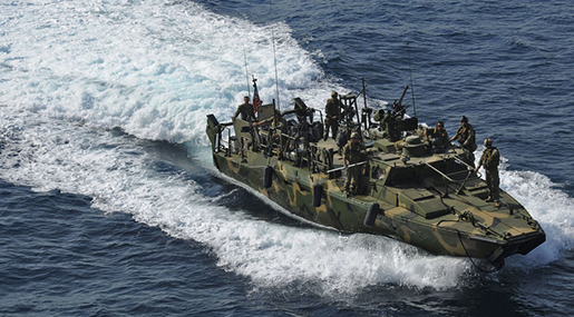 Two US Navy Boats in Iran's Custody after Entering Country's Waters