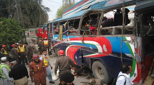 Peshawar Bomb Kills At Least 16 on Bus for Pakistani Government Officials