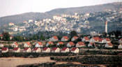 ’Israel’ Snatches 370 Dunams in Palestinian Lands, Kidnaps Civilians