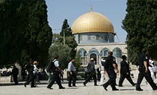 
’Israelis’ Storm Al-Aqsa on First Day of Ramadan, Chant Anti-Arab Slogans