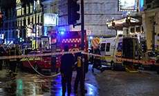90 Injured after Ceiling Collapse at London Theater
