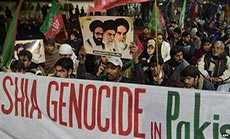 Pakistanis Protest over Takfiris’ Attacks