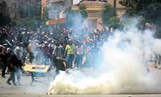 Policeman, Militants Killed in Tunis Firefight