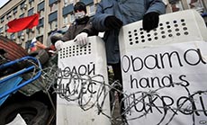 Gunmen Take Over Police Station in East Ukraine