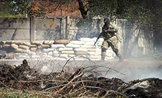 Ukraine Rebels Hold NATO Team, G7 to Impose New Sanctions on Russia