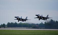 Britain, France Deploy 8 Fighter Jets to Lithuania, Poland as US Deploys More Troops