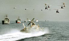 Iranian Top General: US Ships An Easy Target in Case of War