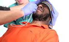 US Judge Orders End to Force-Feeding of Guantanamo Detainee