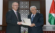 ’Israel’ Raids Gaza ahead of New Palestinian Unity Gov’t